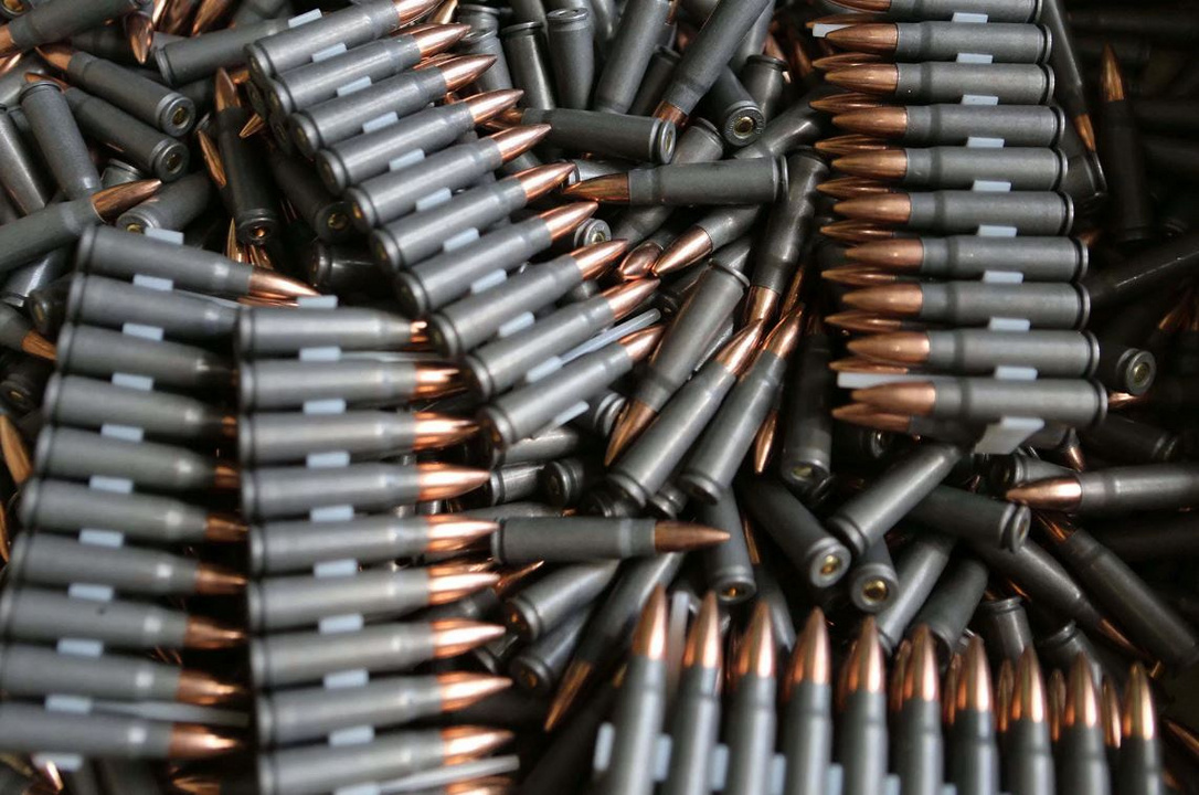 Роль обработки металлов в производстве оружия и боеприпасов