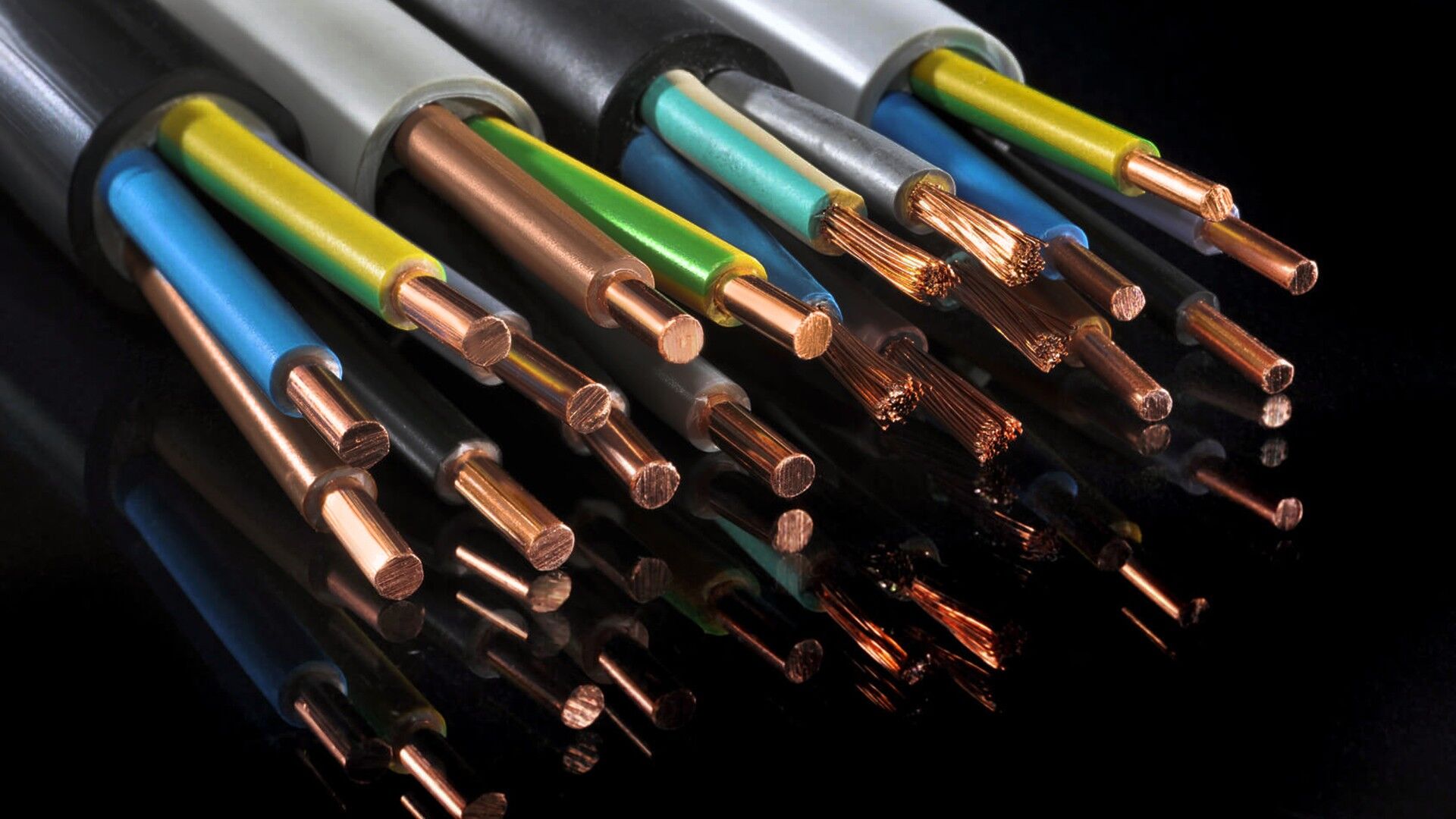 Роль обработки металлов в производстве электрических проводов и кабелей